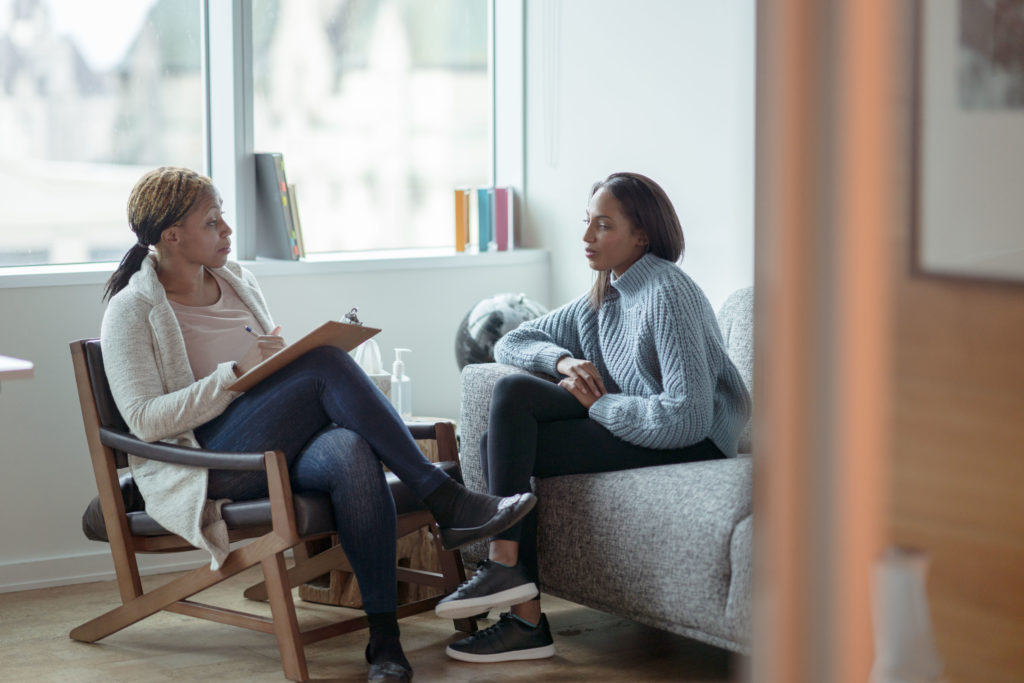 Therapist Meeting with a Client | PacificBeachHealth